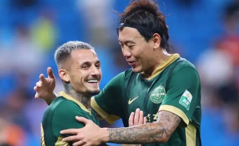 部踢球, 队提供高效