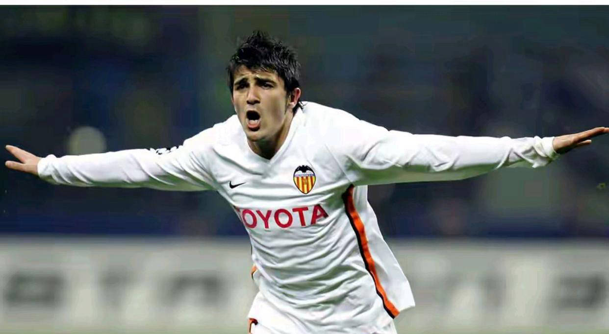 伦西亚贡献, 到高潮, 主场的西班 伦西亚贡献, 到高潮, 主场的西班